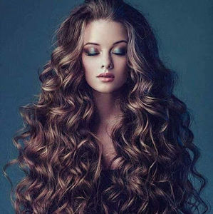 Meet your Posher, Naemah